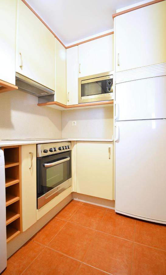 Galihost - Apartamento Con Piscina En El Centro De Sanxenxo Esterno foto