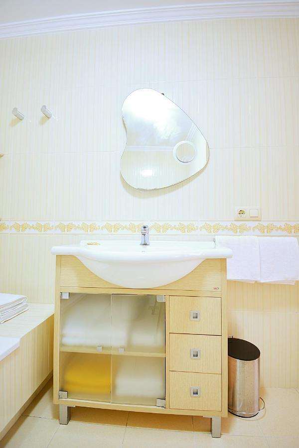 Galihost - Apartamento Con Piscina En El Centro De Sanxenxo Esterno foto