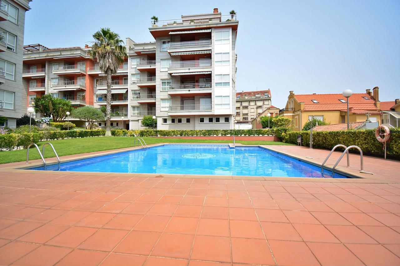 Galihost - Apartamento Con Piscina En El Centro De Sanxenxo Esterno foto